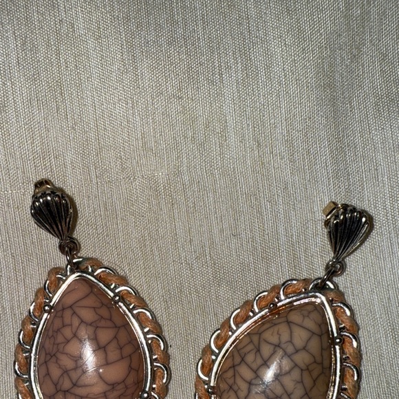 Vintage Coral Earrings - Picture 4 of 6